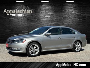 2012 Volkswagen Passat TDI SEL Premium for sale by dealer