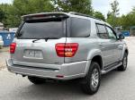 2004 Toyota Sequoia Pic 2468_V2026060215311800004