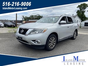 Picture of a 2015 Nissan Pathfinder 4WD 4dr SL 4WD 4dr SL