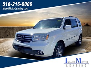Picture of a 2014 Honda Pilot 4WD 4dr Touring w/RES & Navi 4WD 4dr Touring w/RES & Navi