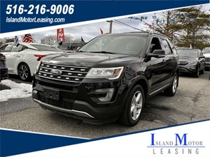 Picture of a 2017 Ford Explorer XLT 4WD