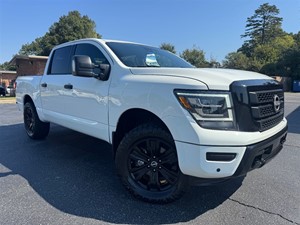 2023 NISSAN TITAN