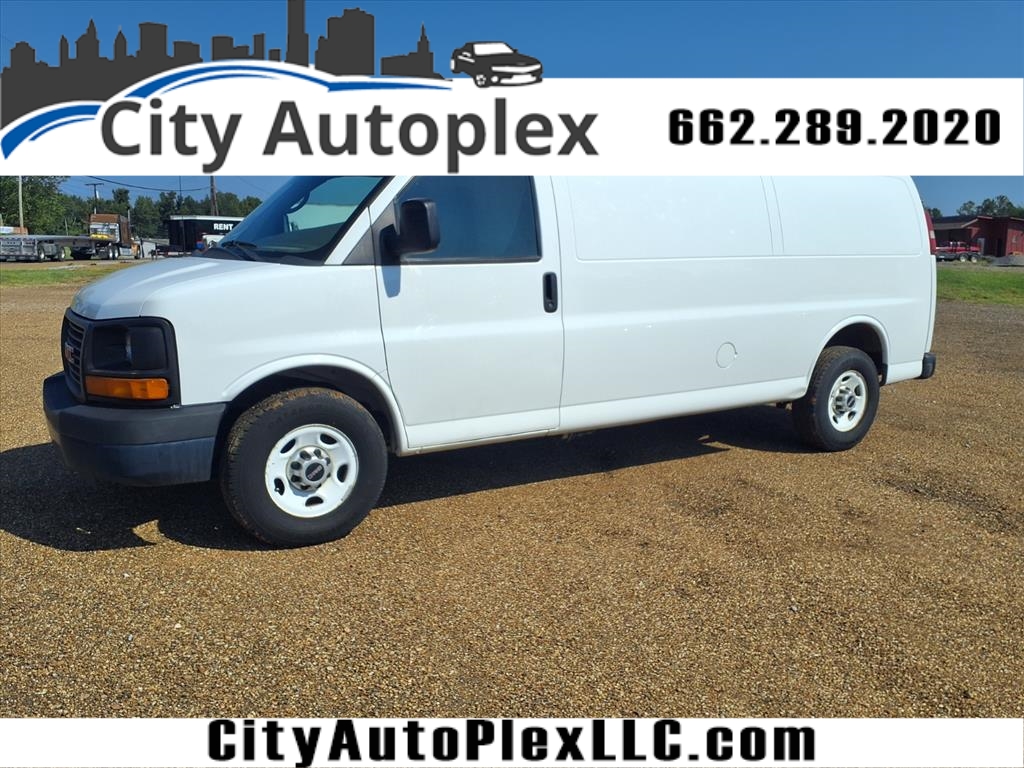 2014 GMC Savana Cargo Work Van's photo