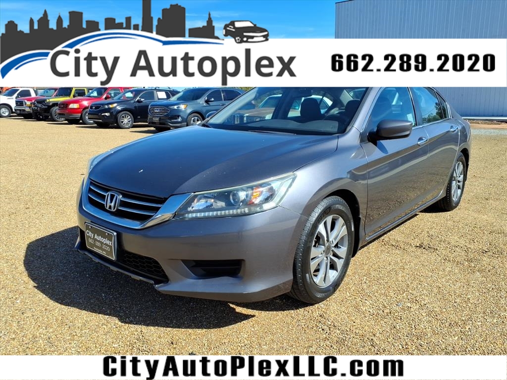 2015 Honda Accord LX's photo