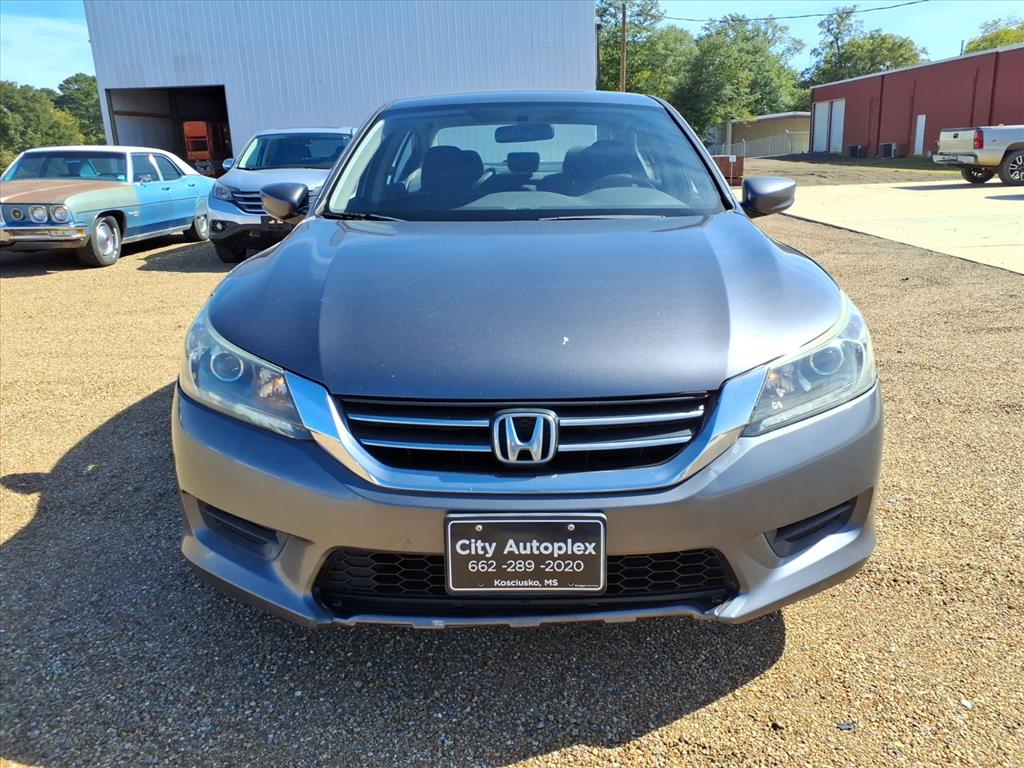 2015 Honda Accord LX's photo