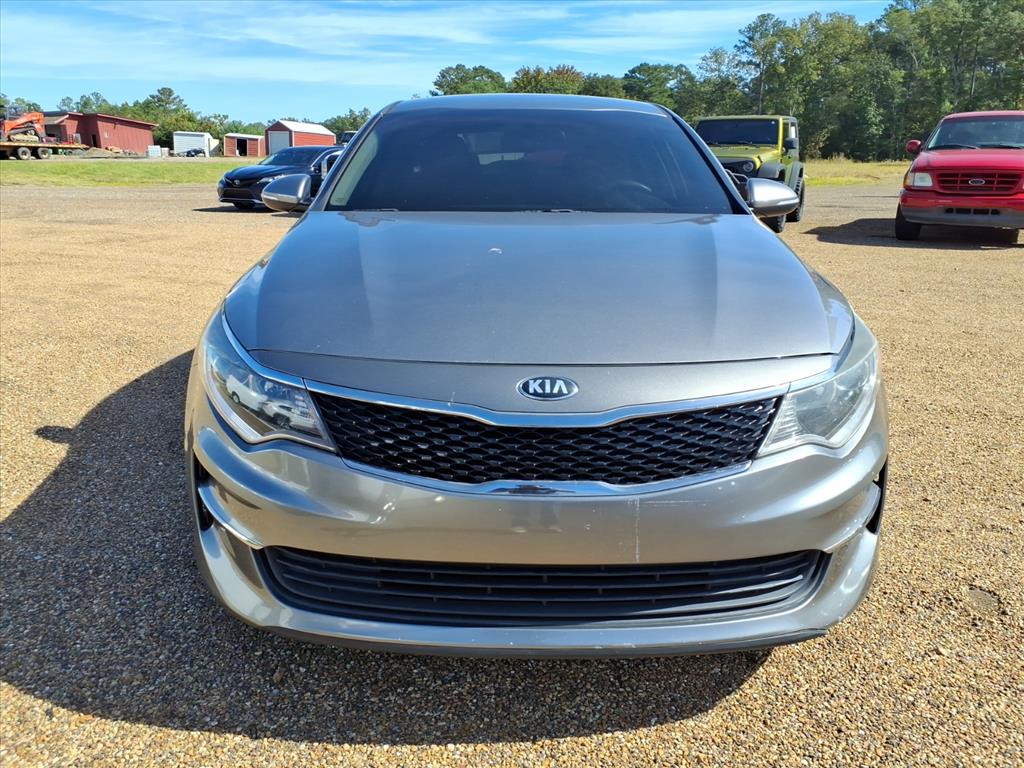 2016 Kia Optima LX's photo