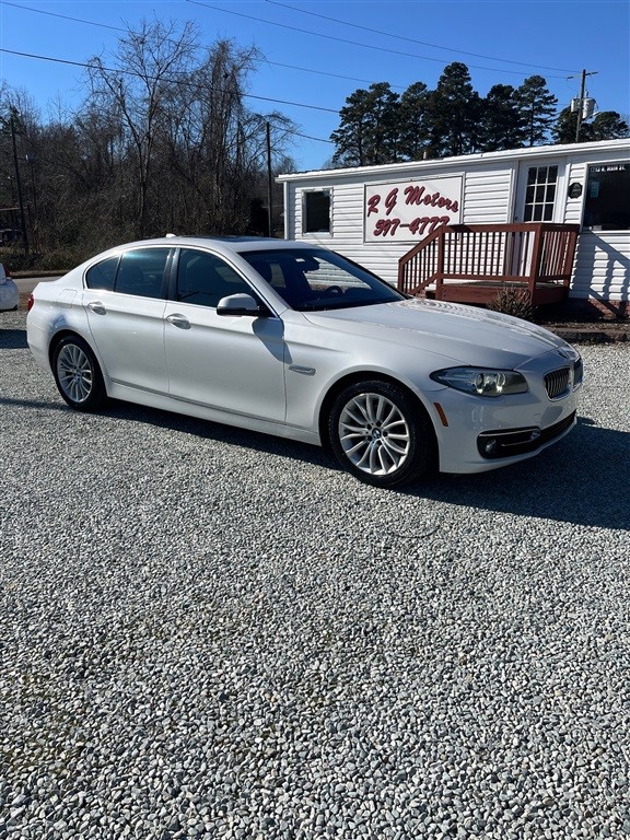 BMW 5-Series 528i in Roxboro