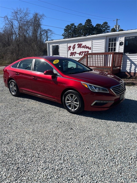 Hyundai Sonata SE in Roxboro