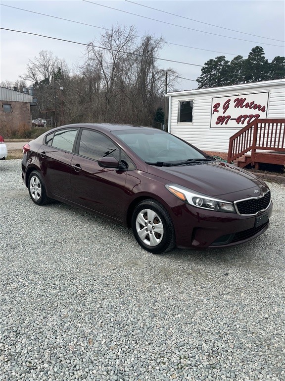 Kia Forte LX 6M in Roxboro