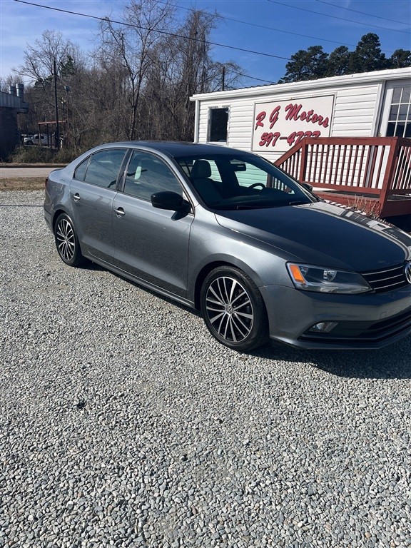 Volkswagen Jetta SE 6A in Roxboro