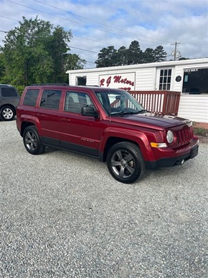 Picture of a 2014 Jeep Patriot Latitude 2WD