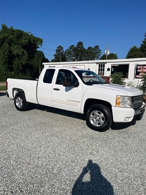 2009 Chevrolet Silverado 1500 LT1 Ext. Cab Std. Box 2WD for sale by dealer