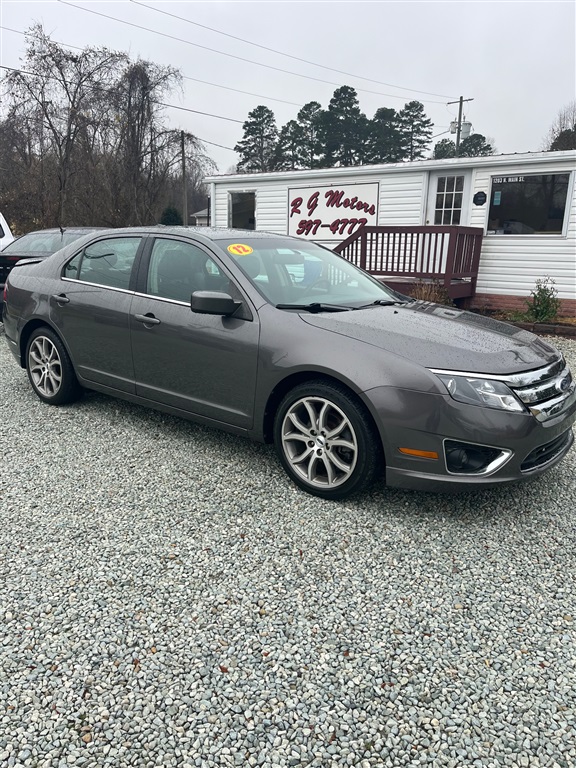 2012 Ford Fusion SEL's photo