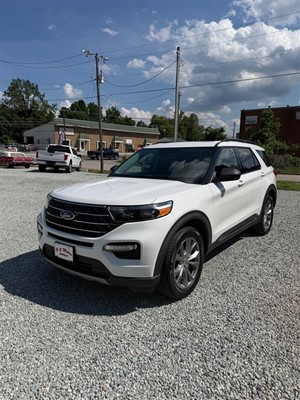 2020 Ford Explorer XLT AWD / CAPTAIN SEATS, PANORAMIC SUNROO for sale by dealer