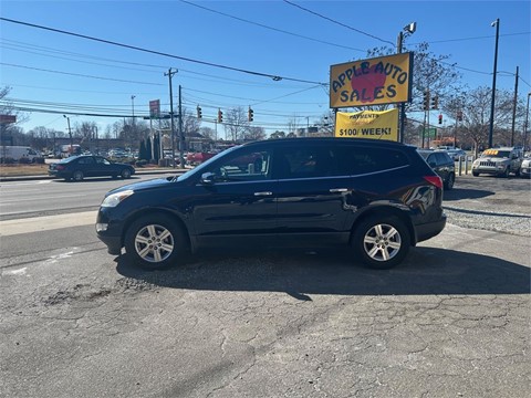 2011 Chevrolet Traverse LT $5950 OBO Cash or Layaway