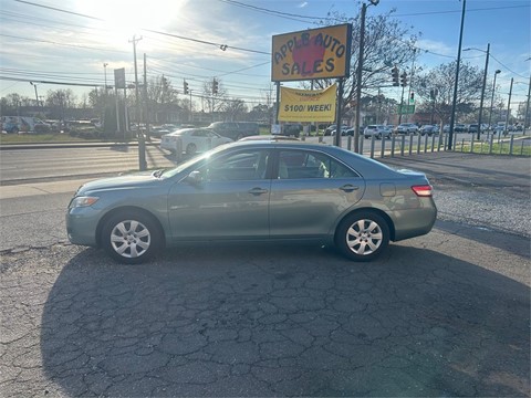 2010 Toyota Camry LE