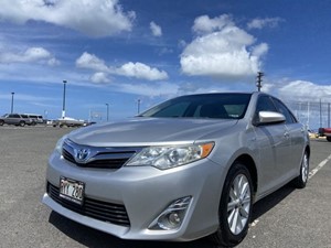 Picture of a 2013 Toyota Camry XLE Hybrid Sedan 4D