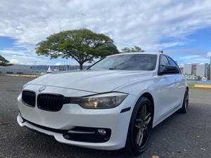 Picture of a 2015 BMW 3 Series 328i Sedan 4D
