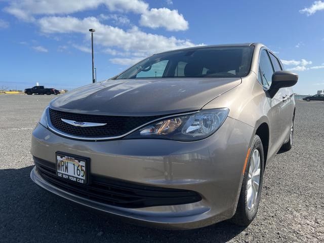 Chrysler Pacifica Touring Minivan 4D in Honolulu