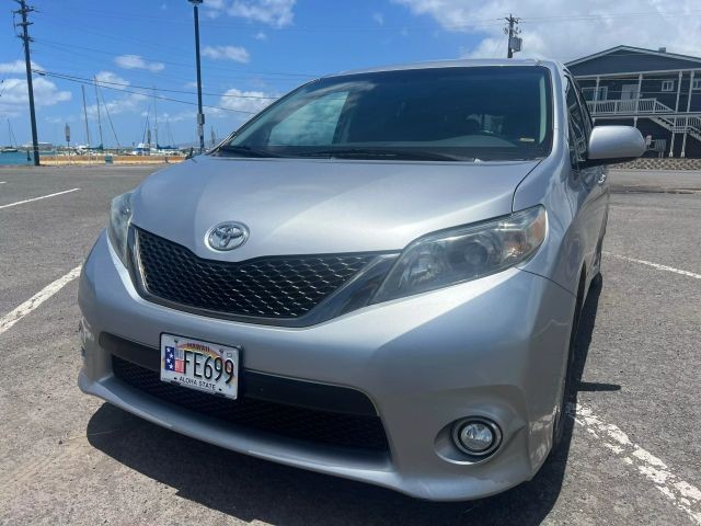 Toyota Sienna SE Minivan 4D in Honolulu