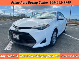 Picture of a 2019 Toyota Corolla LE Sedan 4D