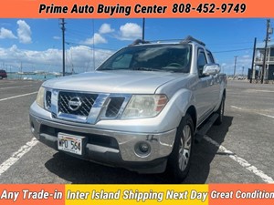 Picture of a 2011 Nissan Frontier Crew Cab SL Pickup 4D 5 ft