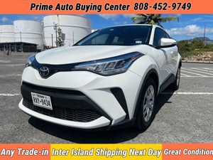 Picture of a 2021 Toyota C-HR LE Sport Utility 4D
