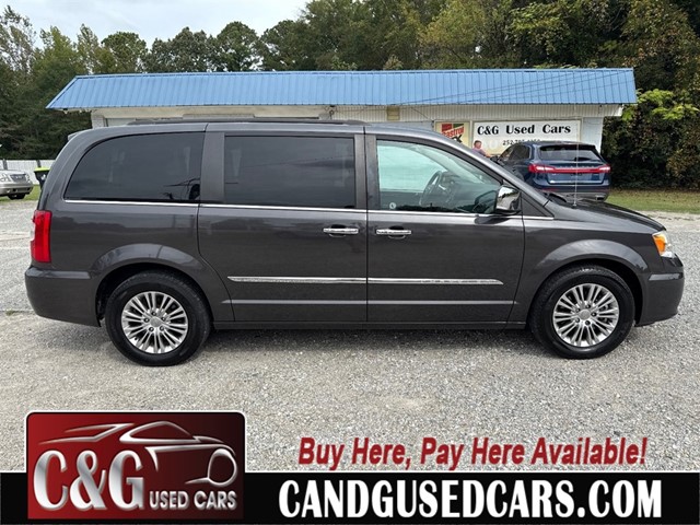 Chrysler Town & Country Touring-L in Robersonville