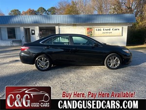 Picture of a 2015 Toyota Camry SE