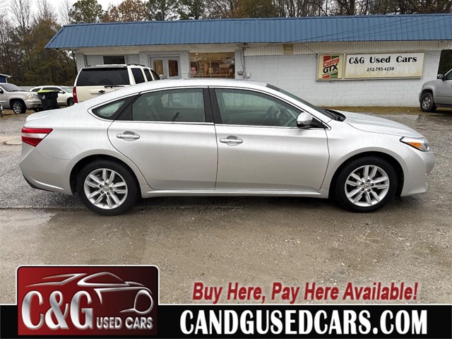 Toyota Avalon XLE in Robersonville