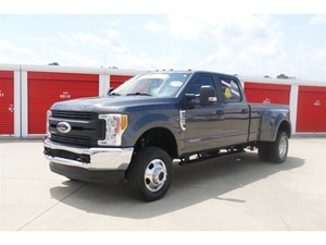 Picture of a 2017 Ford F-350 SD XLT Crew Cab Long Bed DRW 4WD