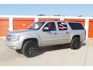 Picture of a 2008 Chevrolet Suburban LTZ 1500 4WD