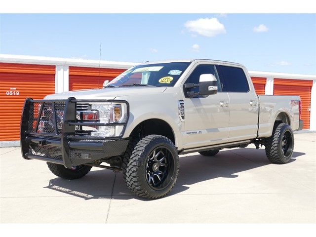 Ford F-250 SD Lariat Crew Cab 4WD in Fayetteville