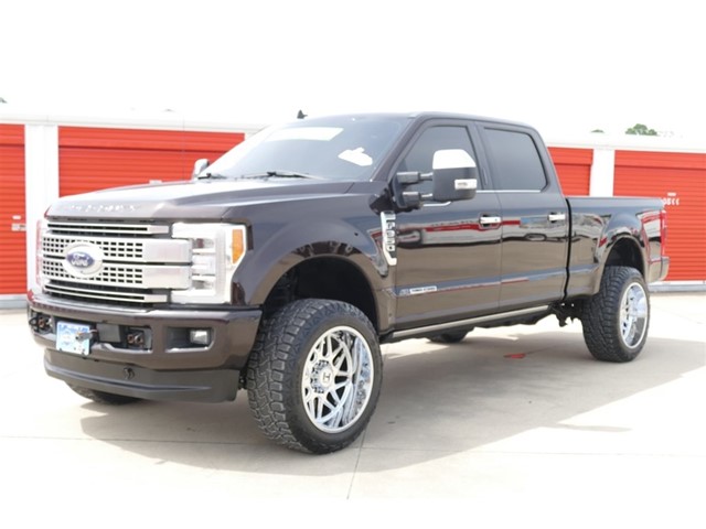 Ford F-350 SD Platinum Crew Cab 4WD in Fayetteville