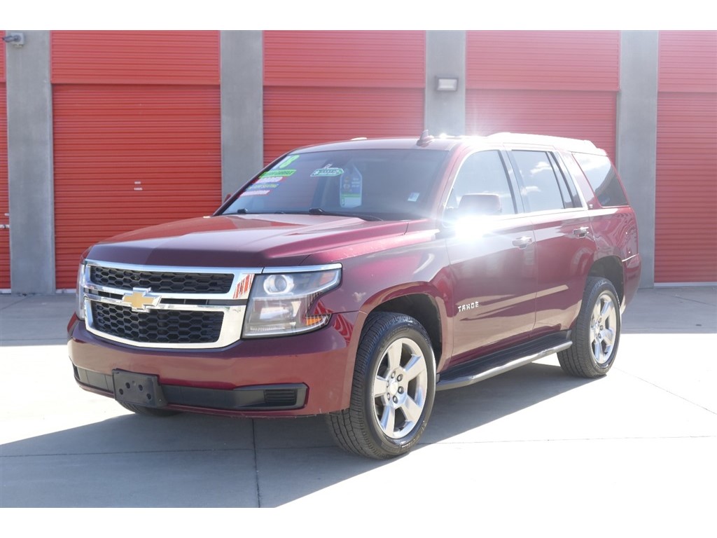 2018 Chevrolet Tahoe LT photo 3