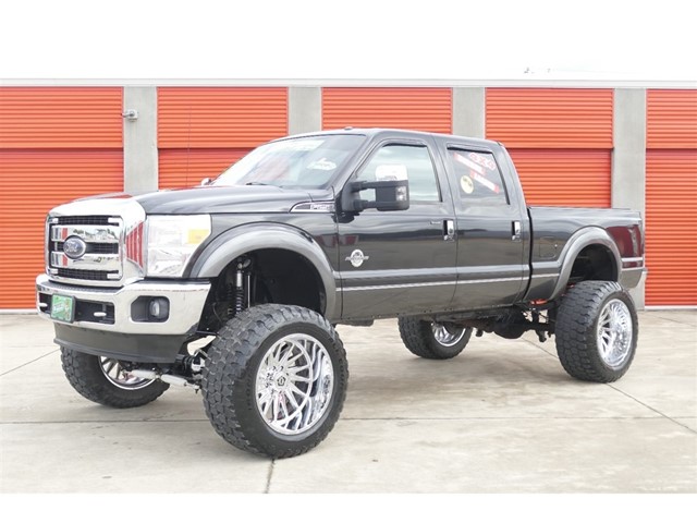 Ford F-250 SD Lariat Crew Cab 4WD in Fayetteville