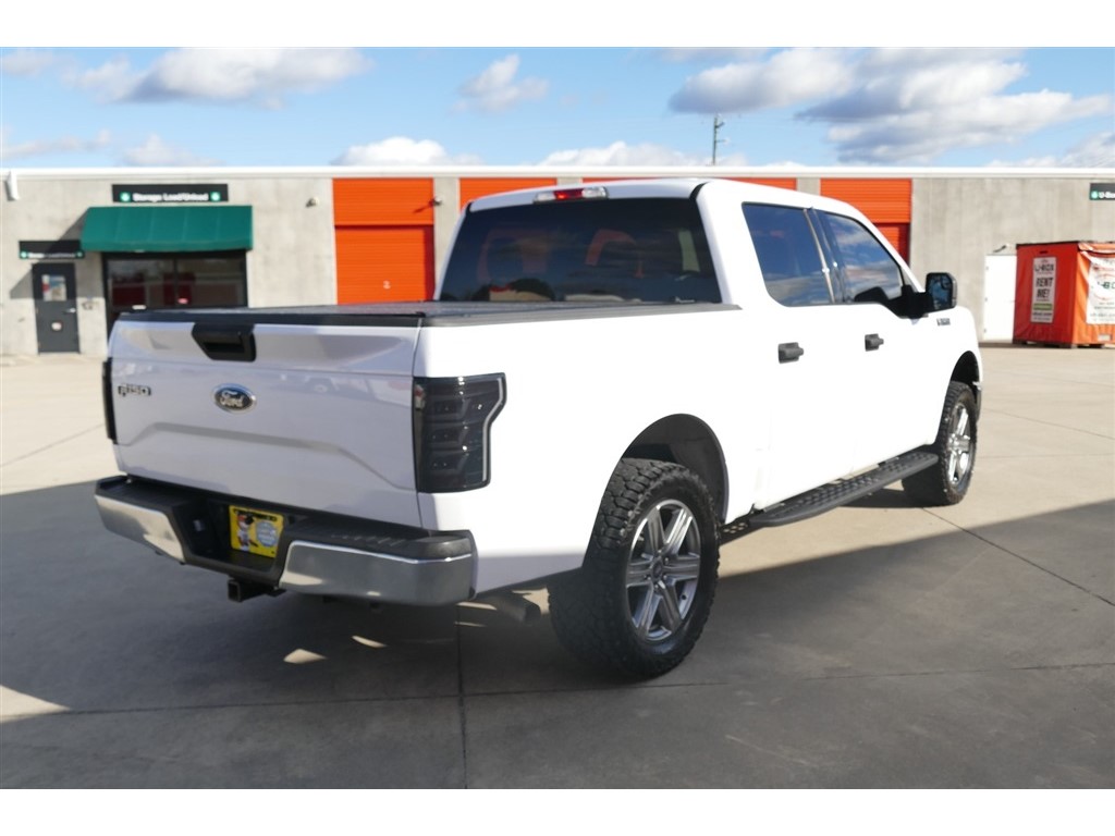 2015 Ford F-150 XLT photo 8