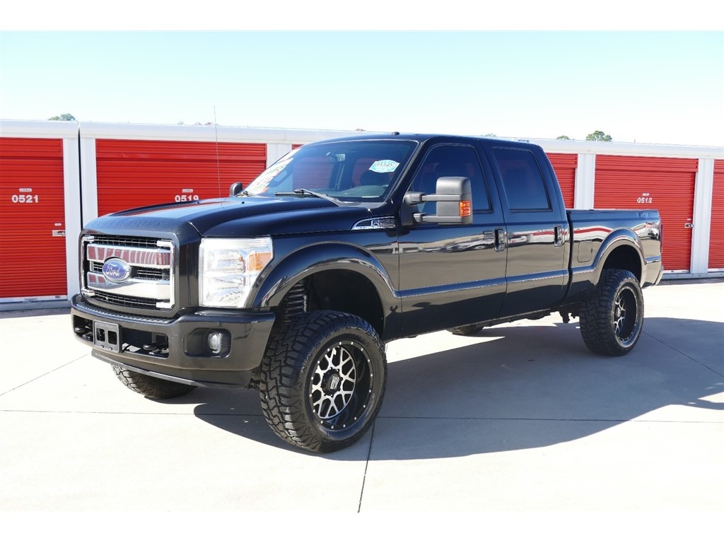 2014 Ford F-250 Super Duty Lariat photo 2