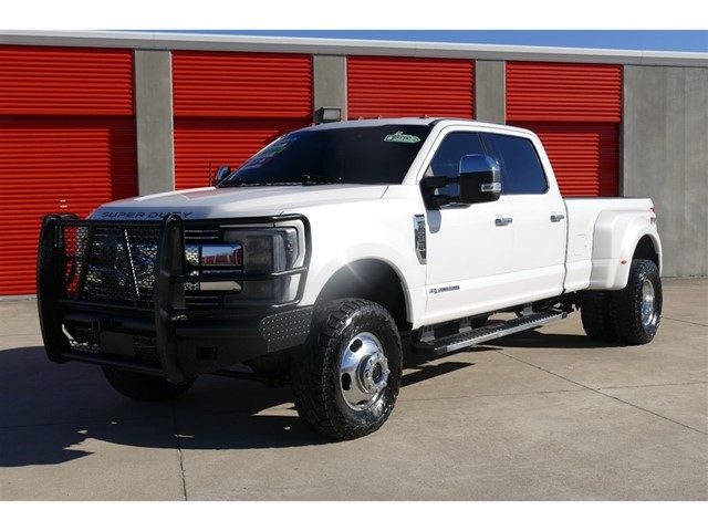 Ford F-350 SD Lariat Crew Cab Long Bed DRW 4WD in Fayetteville