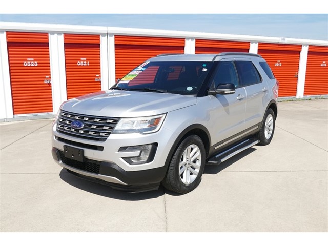 Ford Explorer XLT FWD in Fayetteville