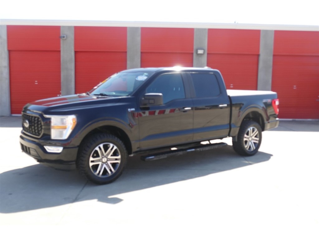 2021 Ford F-150 XL's photo