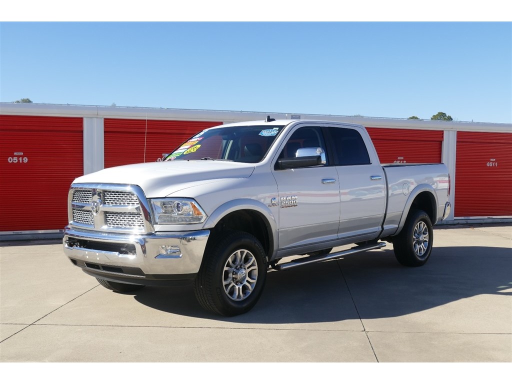 2015 RAM Ram 2500 Pickup Laramie's photo