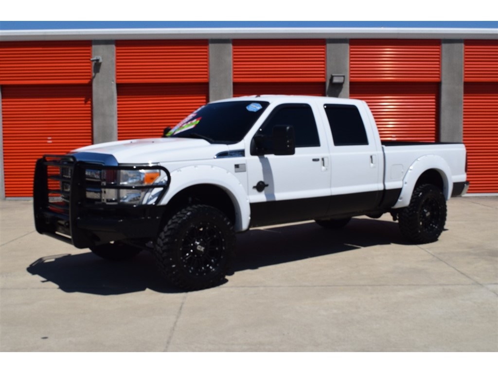 2015 Ford F-250 Lariat 4x4 Crew Cab 156 in's photo