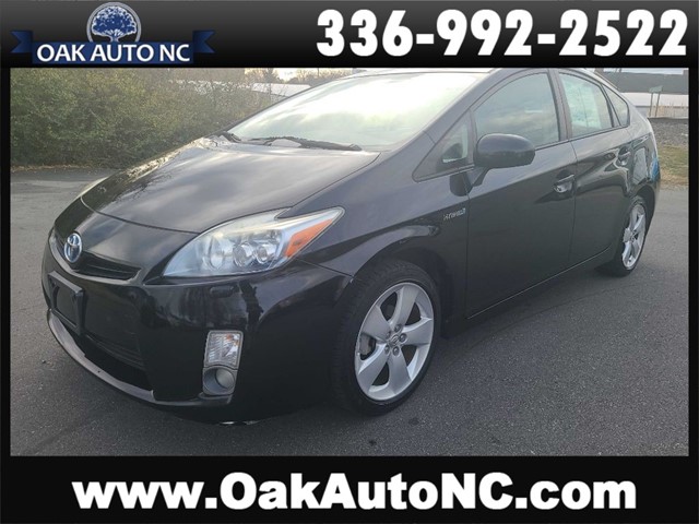 TOYOTA PRIUS 50+ MPGS! NO ACCIDENTS!! in Kernersville