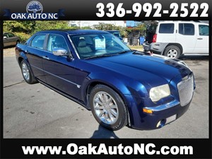 Picture of a 2005 CHRYSLER 300C NC 2 Owner! CHEAP!