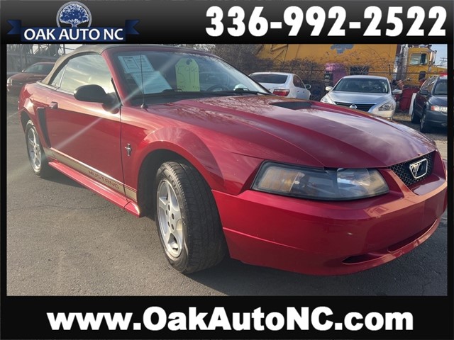 FORD MUSTANG CONVERTIBLE! 1 OWNER! in Kernersville