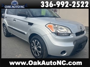 Picture of a 2011 KIA SOUL Manual! CHEAP! 2 Owner!