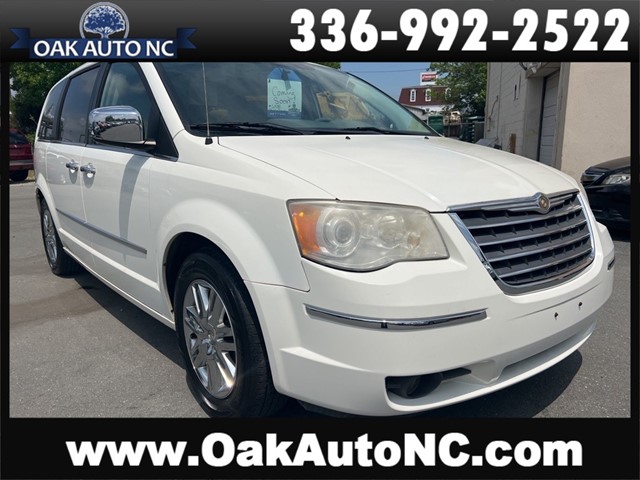 CHRYSLER TOWN & COUNTRY LIMITED in Kernersville