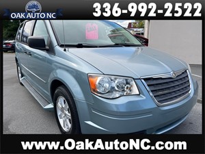 Picture of a 2008 CHRYSLER TOWN & COUNTRY LX