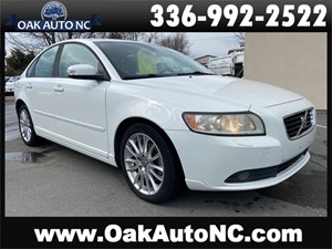 Picture of a 2010 VOLVO S40 2.4I